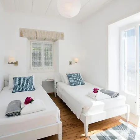 Beachfront Yellow House Upper Kaminaki Katavolos